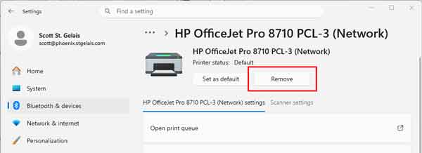 The Windows 11 printer profile with the Remove button outlined