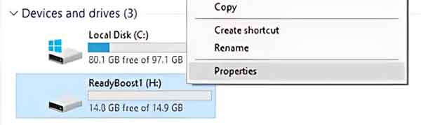 The context menu for a USB flash drive with Properties highlighted